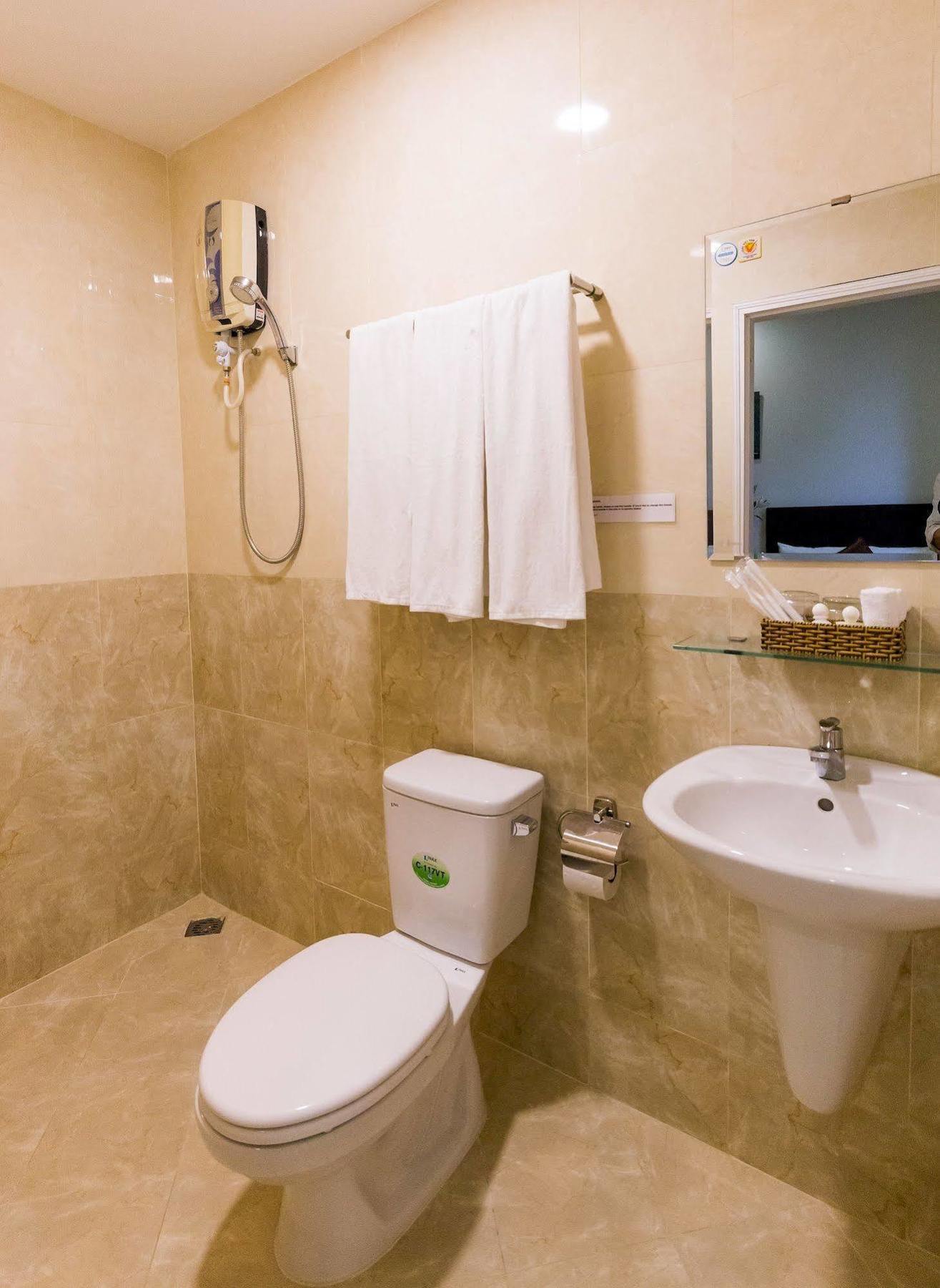 Giang Son 3 Hotel Хошимин Екстериор снимка