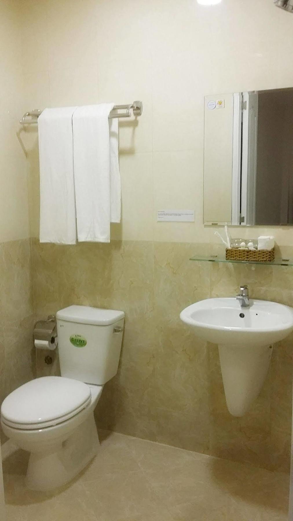 Giang Son 3 Hotel Хошимин Екстериор снимка